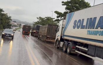 "Pare e Siga" Fluxo intenso e filas quilométricas marcam BR-364 em Jaru