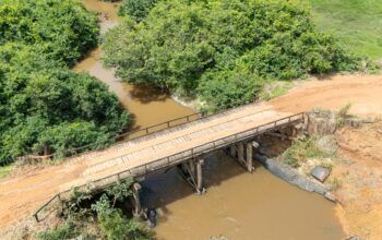 Prefeitura de Jaru inicia construção de ponte de concreto eaço sobre o rio Passaqual, na Linha 608