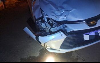 Colisão entre Corolla e Honda Bross deixa motociclista ferido na BR-364, entre Ariquemes e Jaru