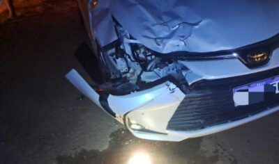 Colisão entre Corolla e Honda Bross deixa motociclista ferido na BR-364, entre Ariquemes e Jaru