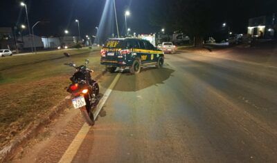Jaru: Colisão entre Honda CG Fan e motocicleta elétrica deixa mulher ferida na Avenida JK