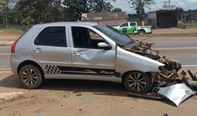 Jaru: Fiat Palio colide na lateral de carreta na Br-364 em trevo de acesso a theobroma