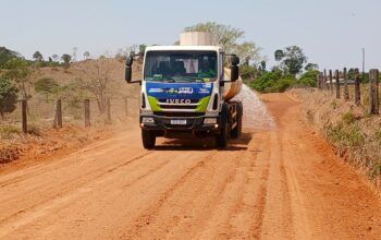 Prefeitura de Jaru oficializa neste sábado (16) o início dos serviços de patrolamento e do programa Caminho Rural 2026; evento será na sede da Asprol, na Linha 634