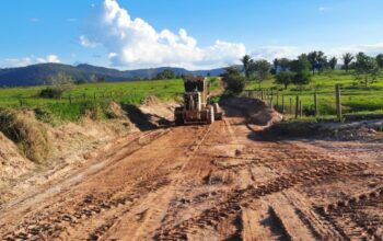 Prefeitura de Jaru intensifica serviços de patrolamento nas linhas 634 e na região de Tarilândia