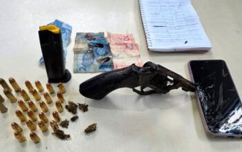 Polícia Militar apreende arma, munições e drogas em ação contra facção em Ji-Paraná