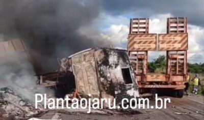 Grave Colisão entre carretas deixa vítima fatal na Br-364 próximo Casa da Uva