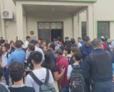 Adolescente de 13 anos armado invade escola e mata duas funcionárias em Rio Branco