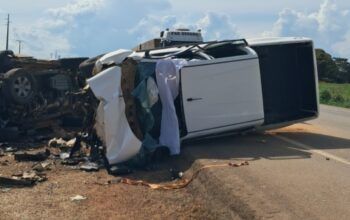 Colisão Frontal entre caminhonetes na Br-364 deixa mulher morta entre Candeias e Itapuã