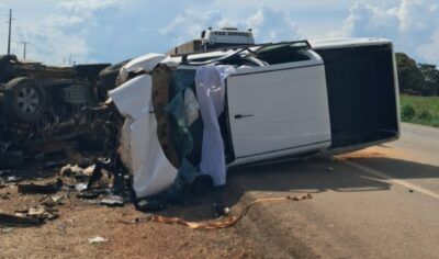 Colisão Frontal entre caminhonetes na Br-364 deixa mulher morta entre Candeias e Itapuã