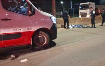Mulher morre e homem fica em estado gravíssimo após acidente de moto na BR-364 em Porto Velho