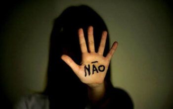 Justiça tira guarda de mãe após suspeita de exposição da filha em conteúdo sexualizado em São Paulo