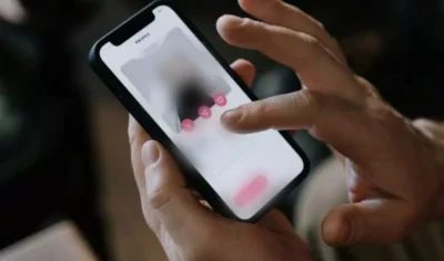 Pesquisa aponta que brasileiros fazem "dossiê digital" antes de se relacionar