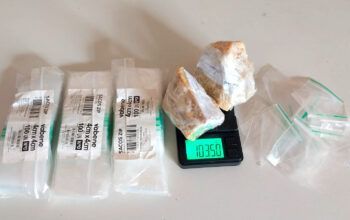 OURO PRETO DO OESTE – ADOLESCENTE É APREENDIDO PELA PM COM MAIS DE 100 GRAMAS DE CRACK