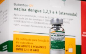 Ministério da Saúde suspende vacinação contra dengue do Butantan após investigação de reações adversas