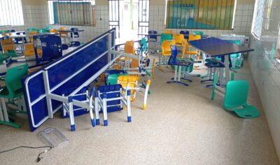 Jaru: Homem com transtornos psiquiátricos invade escola, causa destruição e é preso pela PM