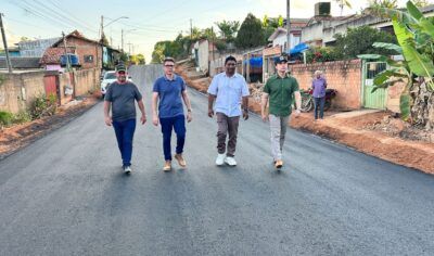 Mais asfalto: Prefeitura de Jaru finaliza pavimentação da Rua Adalberto Costa Gadelha, no trecho entre as ruas Monteiro Lobato e Goiás, no Setor 06
