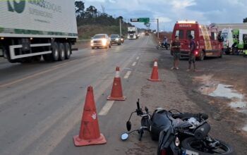 Jaru: Motociclista fica ferido após colisisão com caminhão na BR-364, entrada da LH-628