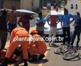 Jaru: Adolescente sofre ferimentos após colidir de bicicleta contra carro parado na Afonso José