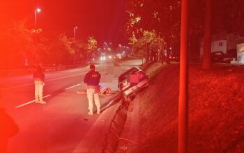 Jaru: Motorista perde controle e veículo sobe em ribanceira na BR-364, próximo à Alfa Motos