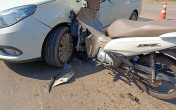 Jaru: Colisão entre Honda biz e Gran Siena deixa motociclista ferida na Br-364