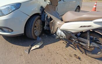 Jaru: Colisão entre Honda biz e Gran Siena deixa motociclista ferida na Br-364