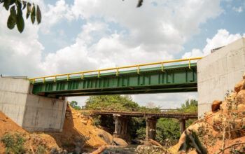 Prefeitura de Jaru inaugura ponte de concreto e aço sobre o Rio Passaqual, na Linha 608
