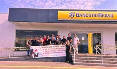 Jaru: Funcionários do Banco do Brasil entram em greve e fazem mobilização em frente à agência