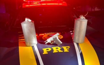 PRF apreende 72 kg de mercúrio, arma e ouro escondidos em caminhonete na BR-319, em Porto Velho