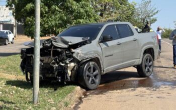 Jaru: Rampage fica destruída após colisão com caminhão boiadeiro na BR-364