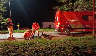 Jaru: Homem fica ferido após cair de bicicleta elétrica na BR-364 próximo posto Rigott