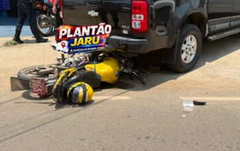 Jaru: Colisão na Avenida Padre Adolpho deixa mototaxista ferido na manhã desta quinta-feira