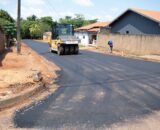 Prefeitura de Jaru contempla Setor 06 com asfaltamento das ruas Aldemir Lima Cantanhede e 1º de Maio