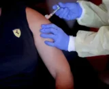 Vacina experimental contra o câncer de pele reduz em 42% o risco de retorno do melanoma